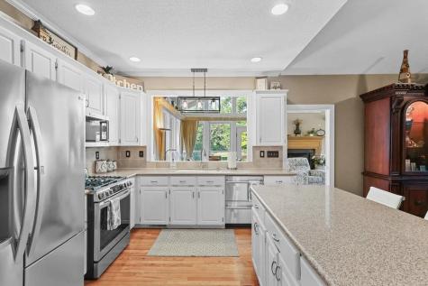 114 Creekside Court Greenwood SC 29649