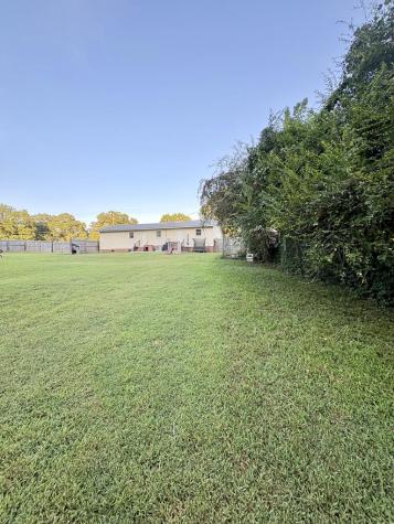 2217 Old Laurens Road Greenwood SC 29649