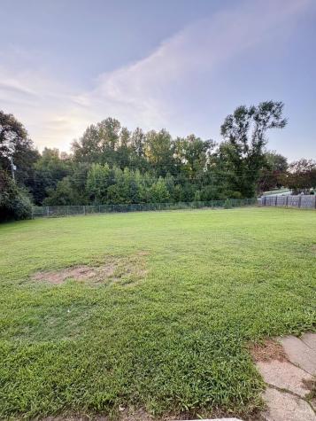 2217 Old Laurens Road Greenwood SC 29649