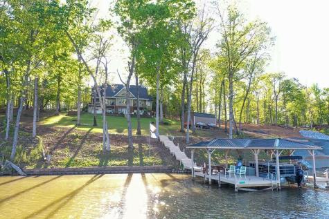 425 Terrapin Pointe Road Hodges SC 29653