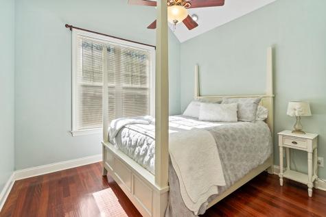 425 Terrapin Pointe Road Hodges SC 29653