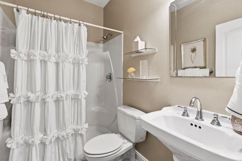 425 Terrapin Pointe Road Hodges SC 29653