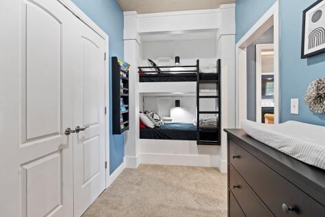 425 Terrapin Pointe Road Hodges SC 29653