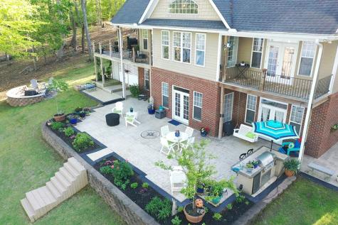 425 Terrapin Pointe Road Hodges SC 29653