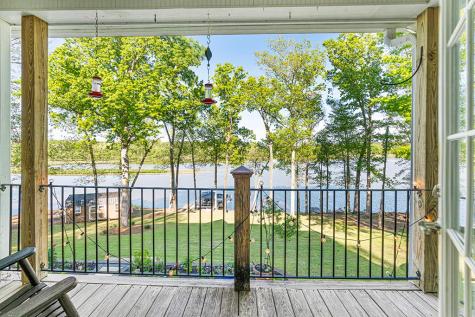425 Terrapin Pointe Road Hodges SC 29653
