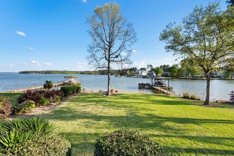 228 Compass Point Ninety Six SC 29666