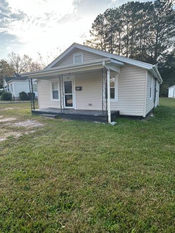 104 Hunter Street Abbeville SC 29620