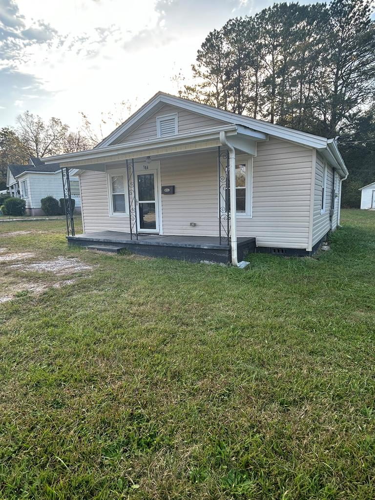 104 Hunter Street Abbeville SC 29620