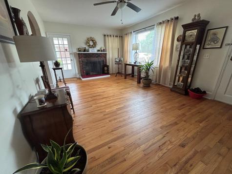 422 Savannah St E Calhoun Falls SC 29628