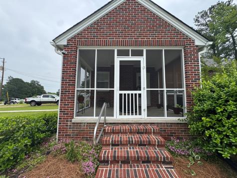 422 Savannah St E Calhoun Falls SC 29628