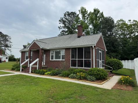 422 Savannah St E Calhoun Falls SC 29628