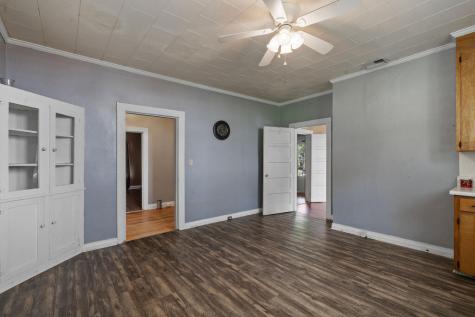 21 Dairy Street Greenwood SC 29692