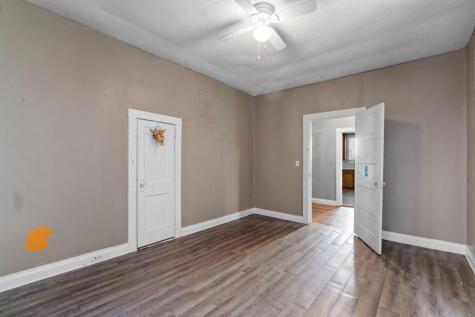 21 Dairy Street Greenwood SC 29692