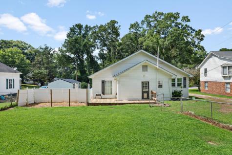 21 Dairy Street Greenwood SC 29692