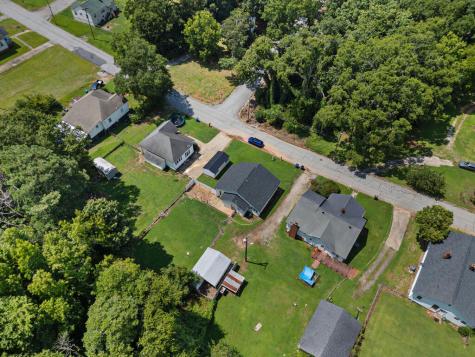 21 Dairy Street Greenwood SC 29692