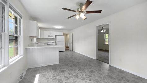 107 Dalewood Street Hodges SC 29653