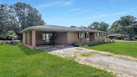 107 Dalewood Street Hodges SC 29653