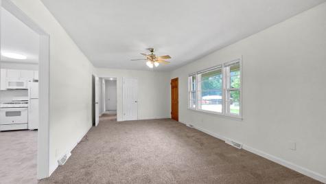 107 Dalewood Street Hodges SC 29653