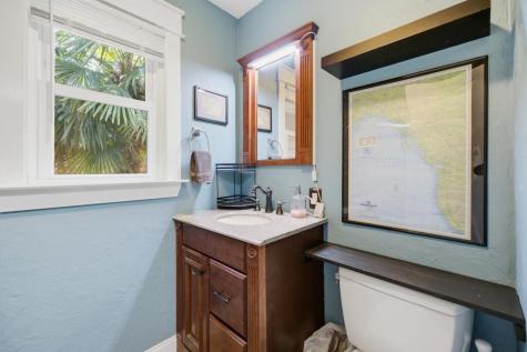 824 Wall Street Iva SC 29625