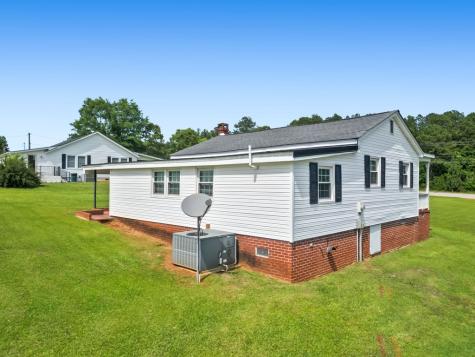 6217 Highway 25 N Hodges SC 29653
