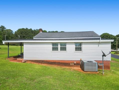 6217 Highway 25 N Hodges SC 29653