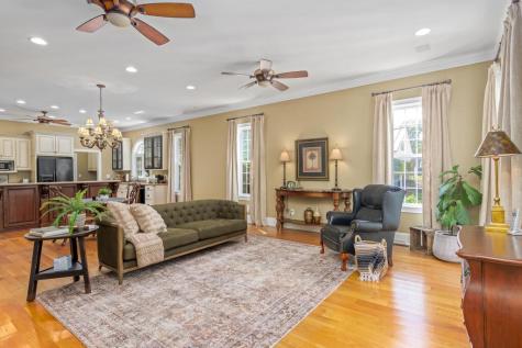 802 N Main Street Abbeville SC 29620