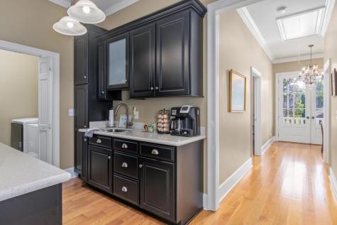802 N Main Street Abbeville SC 29620