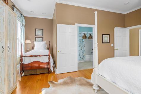 802 N Main Street Abbeville SC 29620