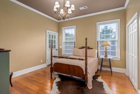 802 N Main Street Abbeville SC 29620
