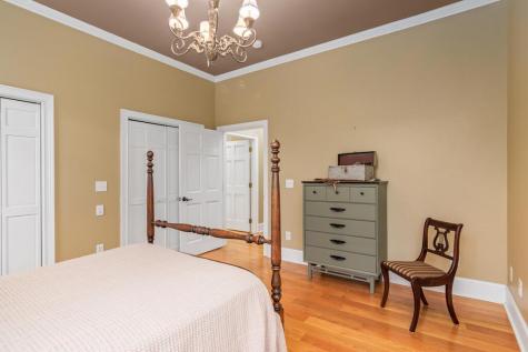 802 N Main Street Abbeville SC 29620