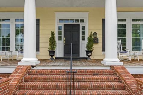 802 N Main Street Abbeville SC 29620