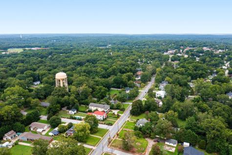 802 N Main Street Abbeville SC 29620