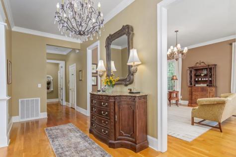 802 N Main Street Abbeville SC 29620