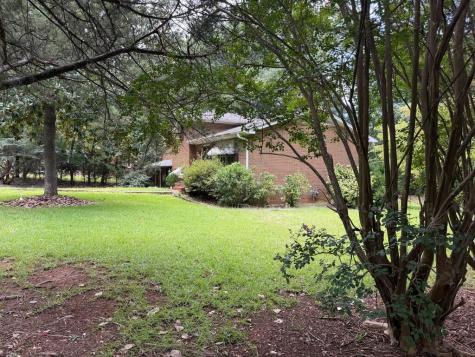 307 N Bethune Street Greenwood SC 29646