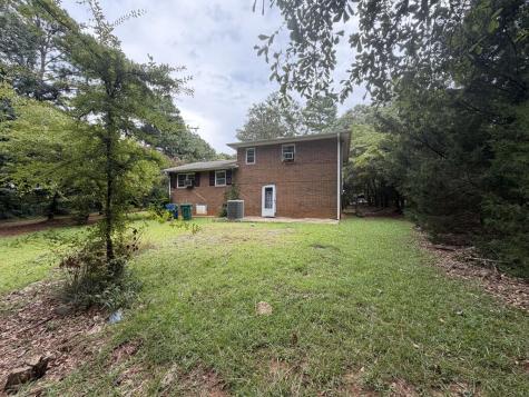 307 N Bethune Street Greenwood SC 29646