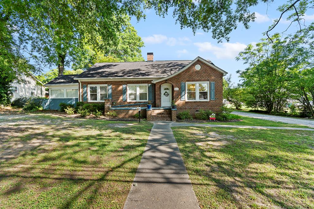 206 Laurel Ave., E Greenwood SC 29646