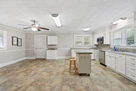 1228 S Main Street Abbeville SC 29620