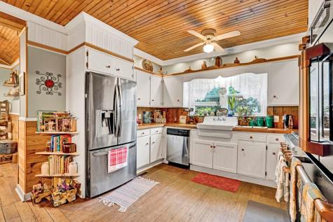 506 N Main Street Abbeville SC 29620