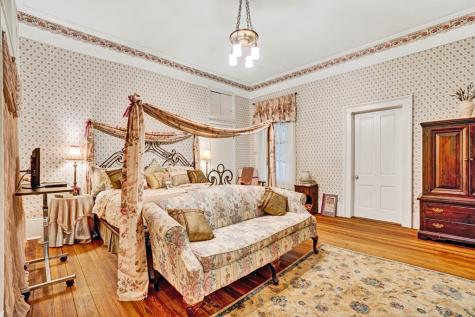 506 N Main Street Abbeville SC 29620