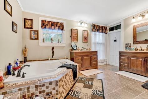 506 N Main Street Abbeville SC 29620