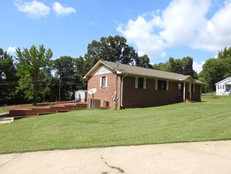 729 729 Darlington Street Calhoun Falls SC 29628