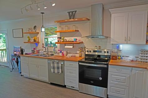 120 Gould Street Hodges SC 29653
