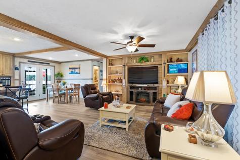 61 Square Grove Road Waterloo SC 29384