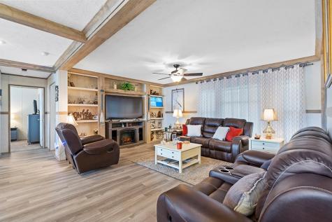 61 Square Grove Road Waterloo SC 29384