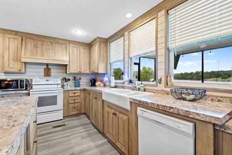 61 Square Grove Road Waterloo SC 29384