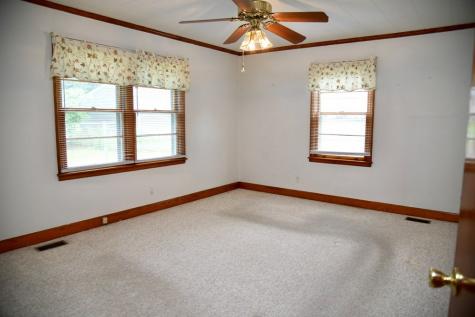 209 Washington N Calhoun Falls SC 29628