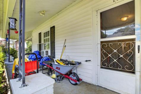 26 Main St W Ware Shoals SC 29692