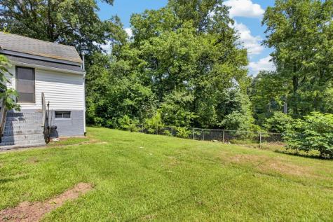 26 Main St W Ware Shoals SC 29692