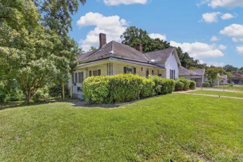 26 Main St W Ware Shoals SC 29692