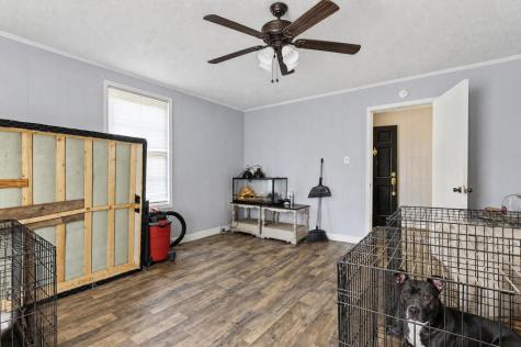 26 Main St W Ware Shoals SC 29692